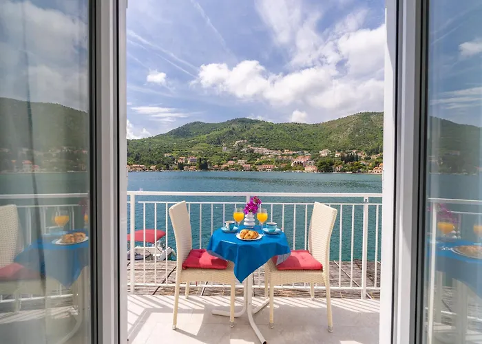 Lucija - Waterfront With Sunbeds! Pensionat Zaton (Dubrovnik-Neretva)