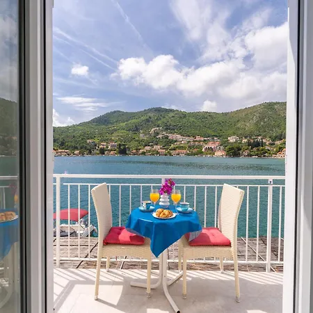 Lucija - Waterfront With Sunbeds! Guest house Zaton (Dubrovnik-Neretva)