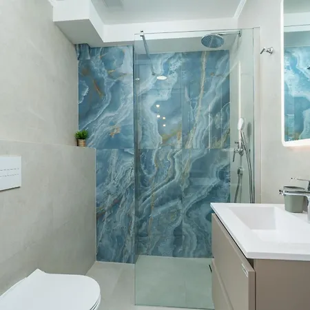 Lucija - Waterfront With Sunbeds! Pensjonat