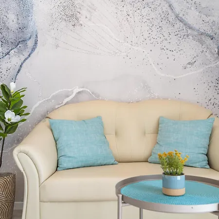 Pensjonat Lucija - Waterfront With Sunbeds!