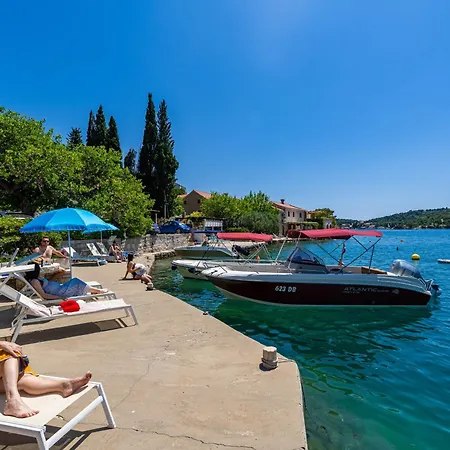 Lucija - Waterfront With Sunbeds! Pensjonat